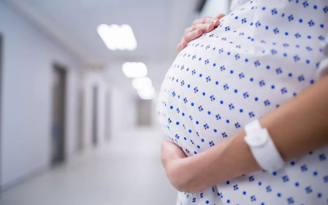 Le emorroidi in gravidanza: prevenzione, rimedi naturali